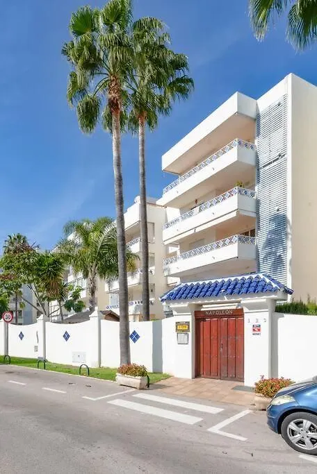 Apartment Oleholidays Napoleon 3 Junto A Alicate Playa Marbella Spain